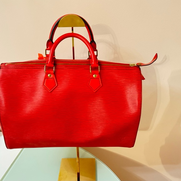 LOUIS VUITTON M42997 LV Speedy 35 Travel Bag Epi Red Leather Gold Hardware - Picture 2 of 16
